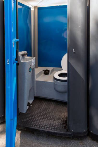 Porta potty rental for festivals in Girard, KS